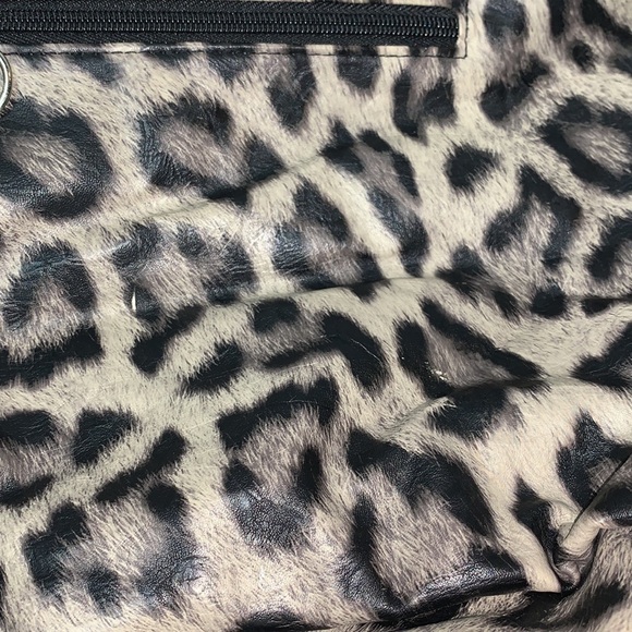 MICHE Jenna Leopard Print Shell Fits Demi Sized Base Bag - Picture 3 of 5